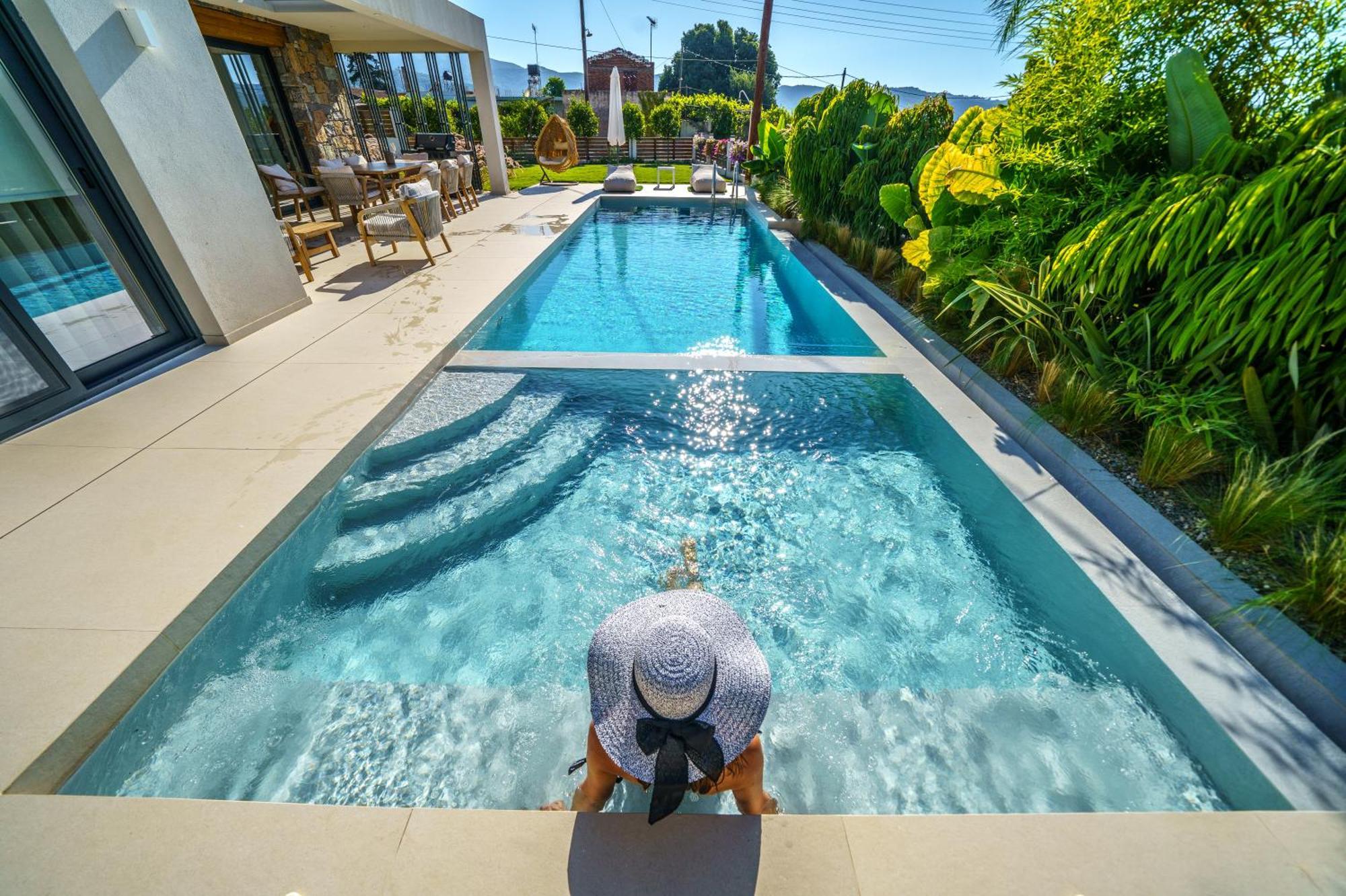 Villa Olira ✩ Private Pool ✩ Modern Design Alikianos Extérieur photo